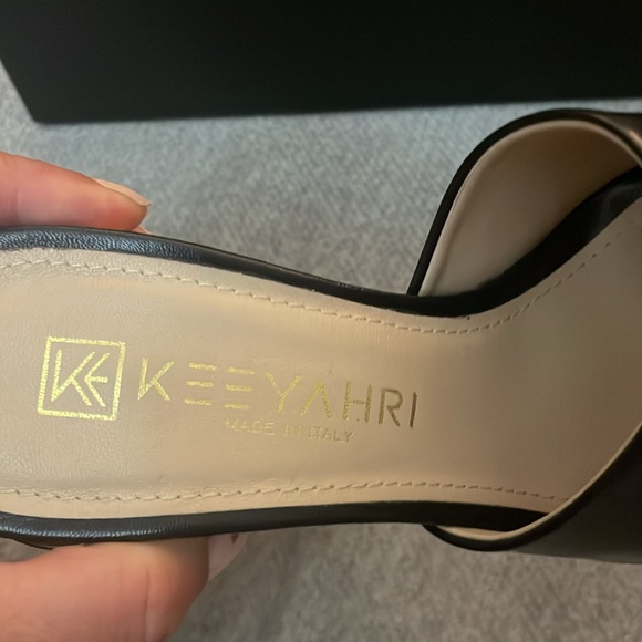 NIB , KEEYAHRI Black Calf leather Super Gorgeous  Heels  shoes size 36 ๐ธ - Picture 10 of 12